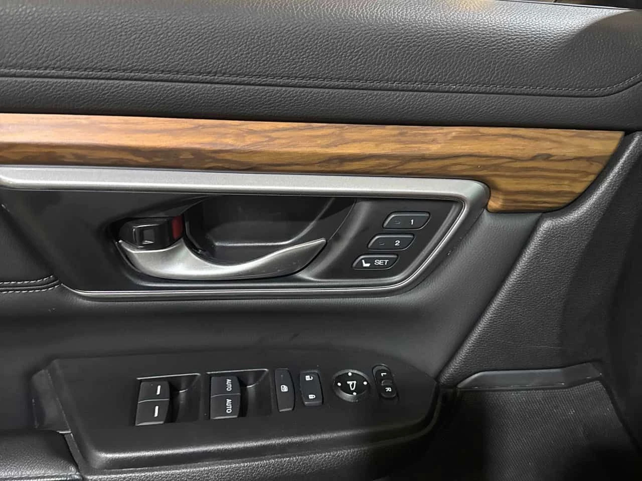 Honda Cr-v | AWD | DISTRONIC | ПОДГРЕВ | CARFAX | ПАНОРАМА | , снимка 11 - Автомобили и джипове - 54426833