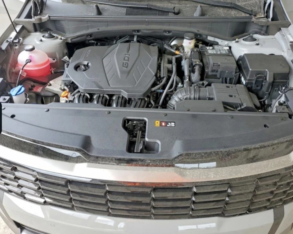 Kia Sportage 2.5i, снимка 13 - Автомобили и джипове - 54694820