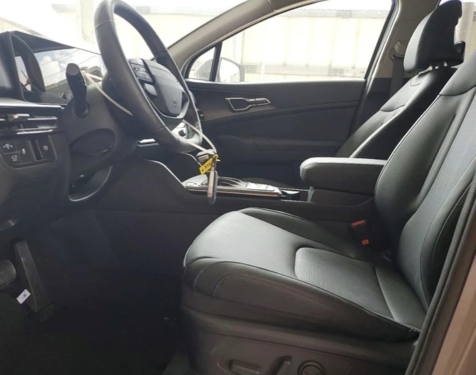 Kia Sportage 2.5i, снимка 12 - Автомобили и джипове - 54694820