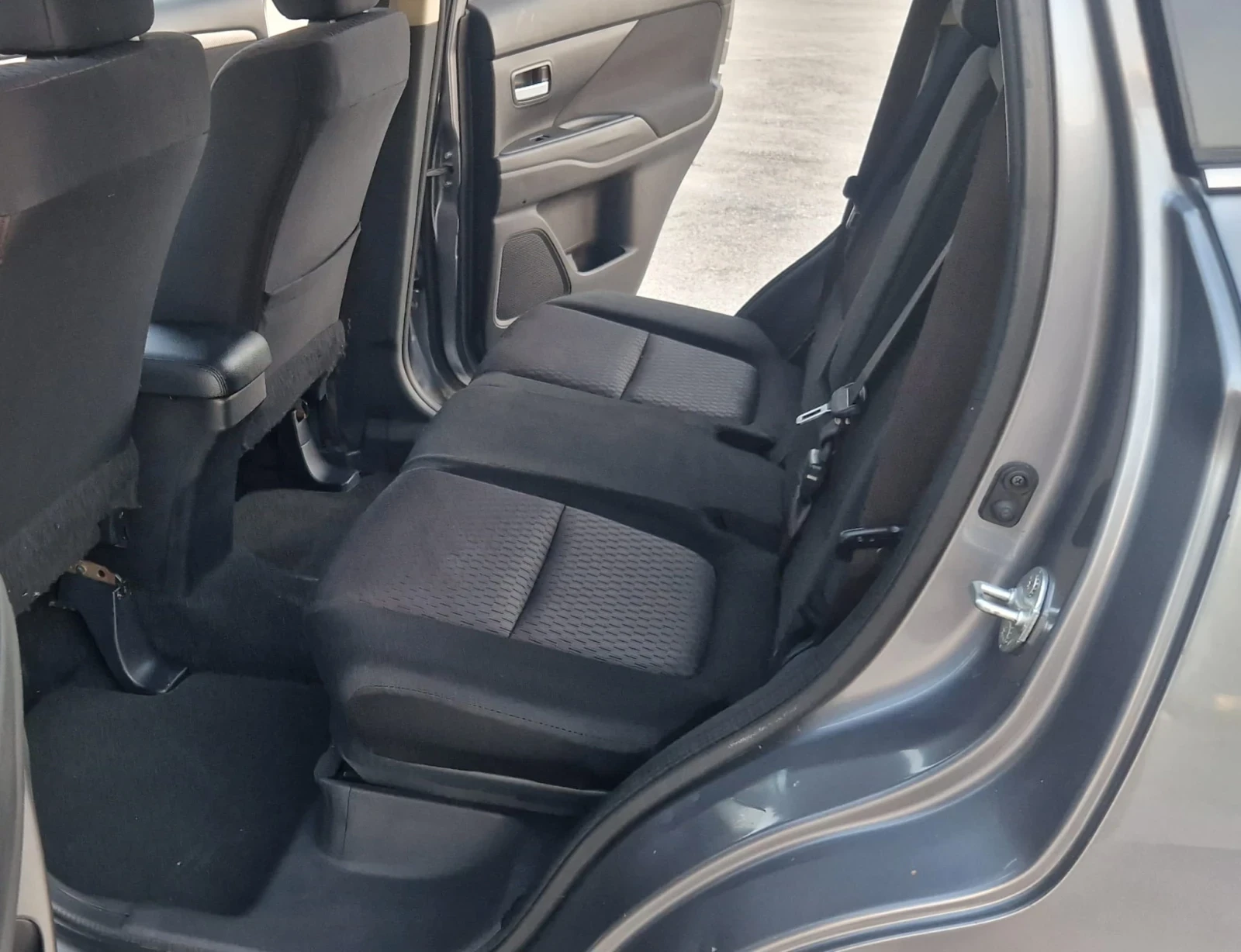 Mitsubishi Outlander 2.2куб.150к.с. , снимка 10 - Автомобили и джипове - 55111716