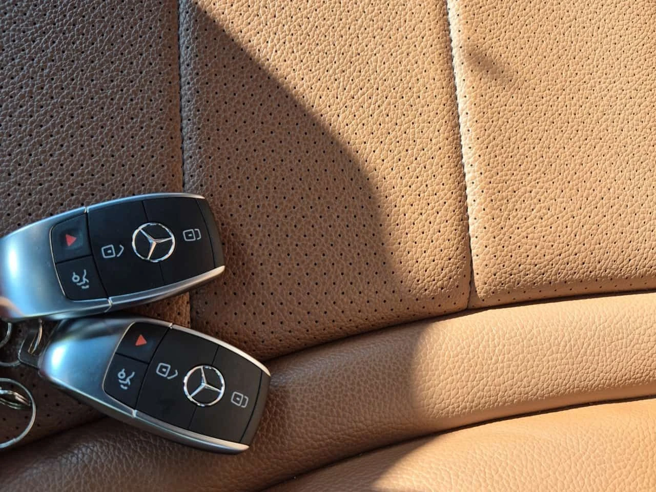 Mercedes-Benz GLC 300  DISTRONIC / 360 / 2 КЛЮЧА / MEMORY , снимка 7 - Автомобили и джипове - 55445775