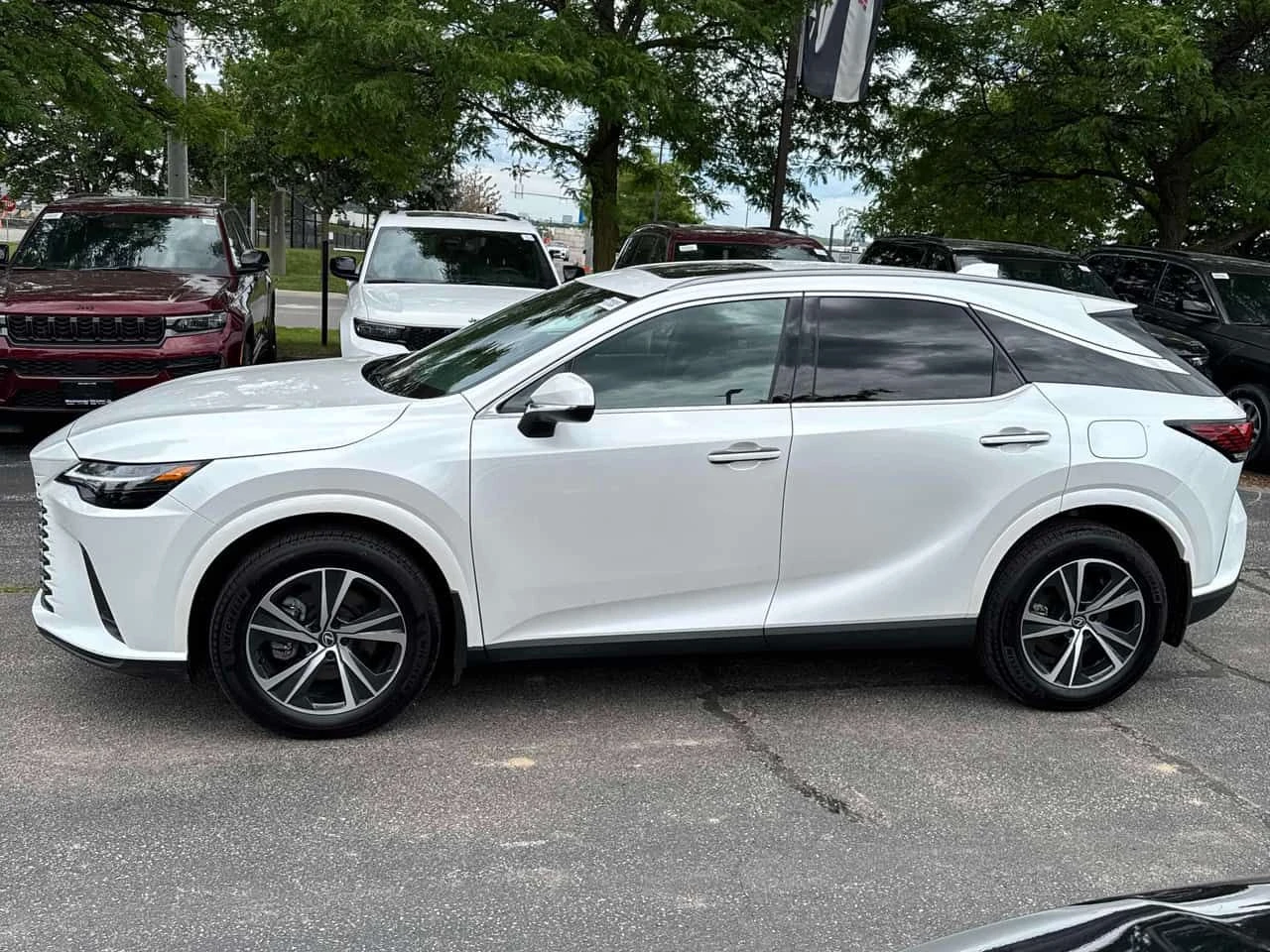 Lexus RX 350h | CARFAX | АВТОКРЕДИТ БЕЗ ПЪРВОНАЧАЛНА ВНОСКА, снимка 3 - Автомобили и джипове - 55505473