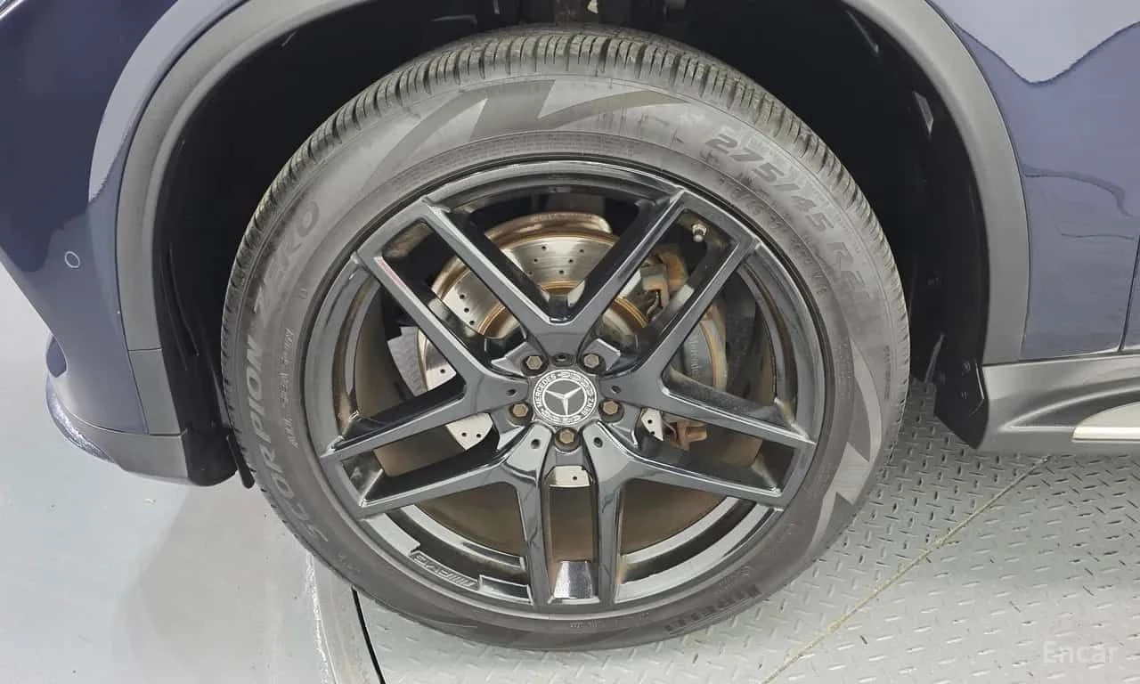 Mercedes-Benz GLE 350 d 4MATIC Coupe * ОПЦИЯ ЗА ФИНАНСИРАНЕ * , снимка 5 - Автомобили и джипове - 55571462