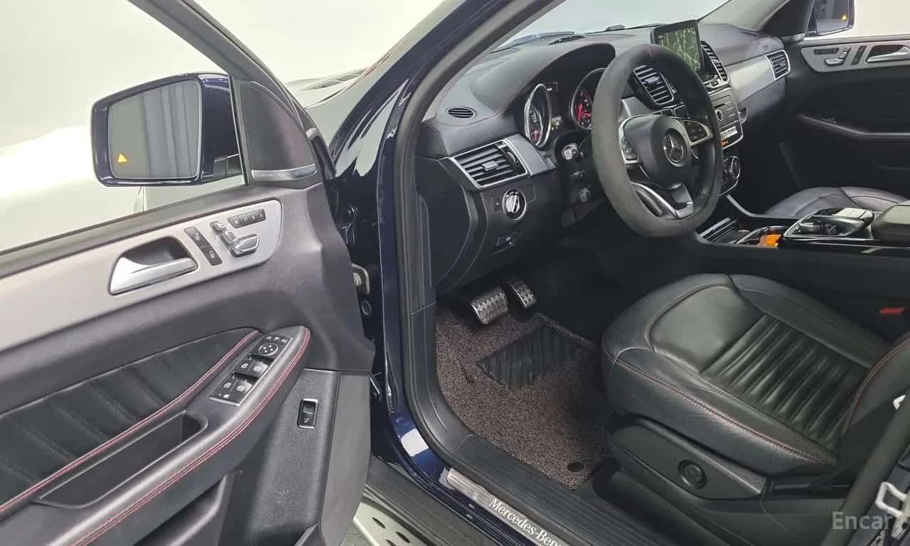 Mercedes-Benz GLE 350 d 4MATIC Coupe * ОПЦИЯ ЗА ФИНАНСИРАНЕ * , снимка 12 - Автомобили и джипове - 55571462