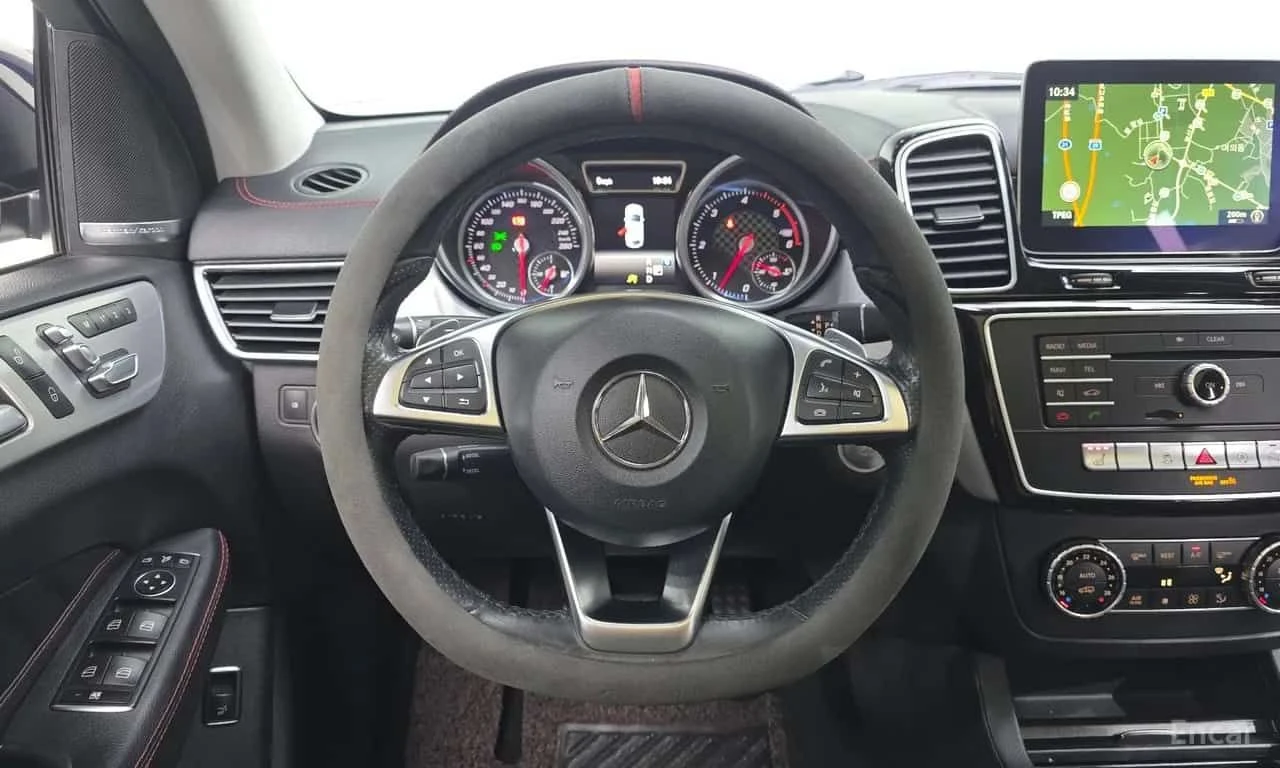 Mercedes-Benz GLE 350 d 4MATIC Coupe * ОПЦИЯ ЗА ФИНАНСИРАНЕ * , снимка 15 - Автомобили и джипове - 55571462