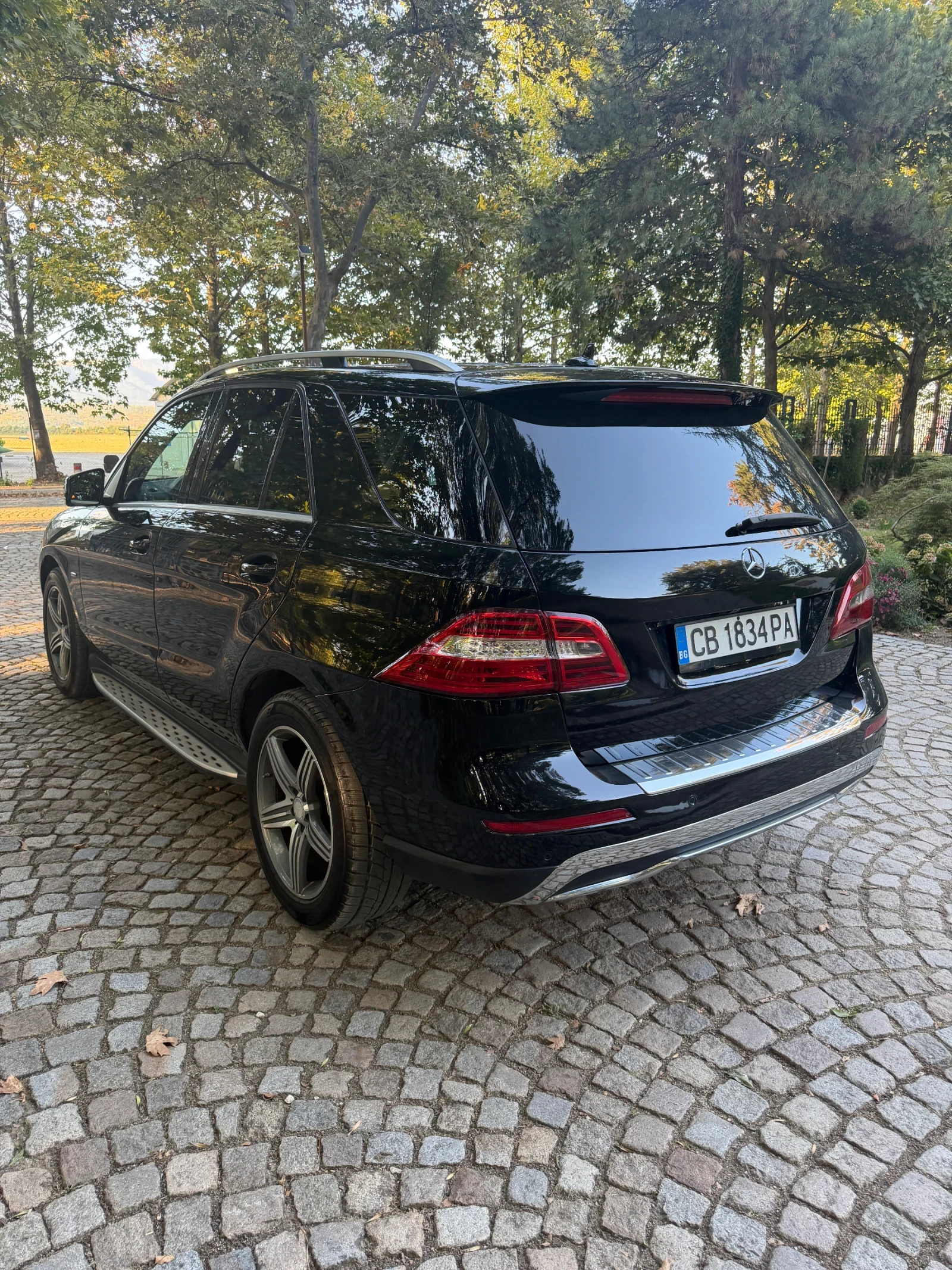 Mercedes-Benz ML 350 AMG -LINE, снимка 4 - Автомобили и джипове - 56124027