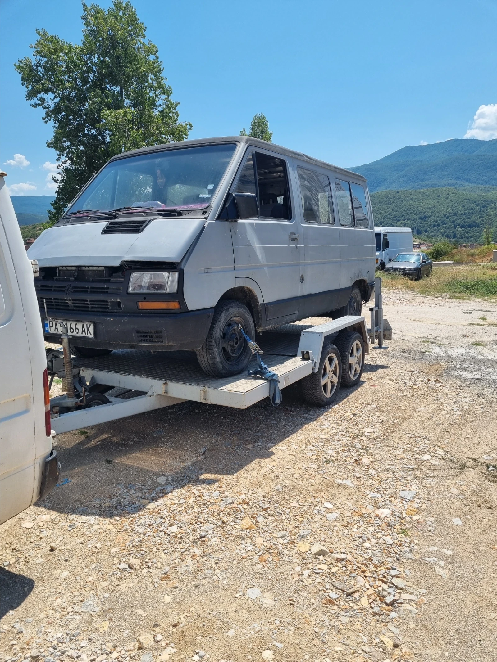 Renault Trafic, снимка 5 - Бусове и автобуси - 56277875