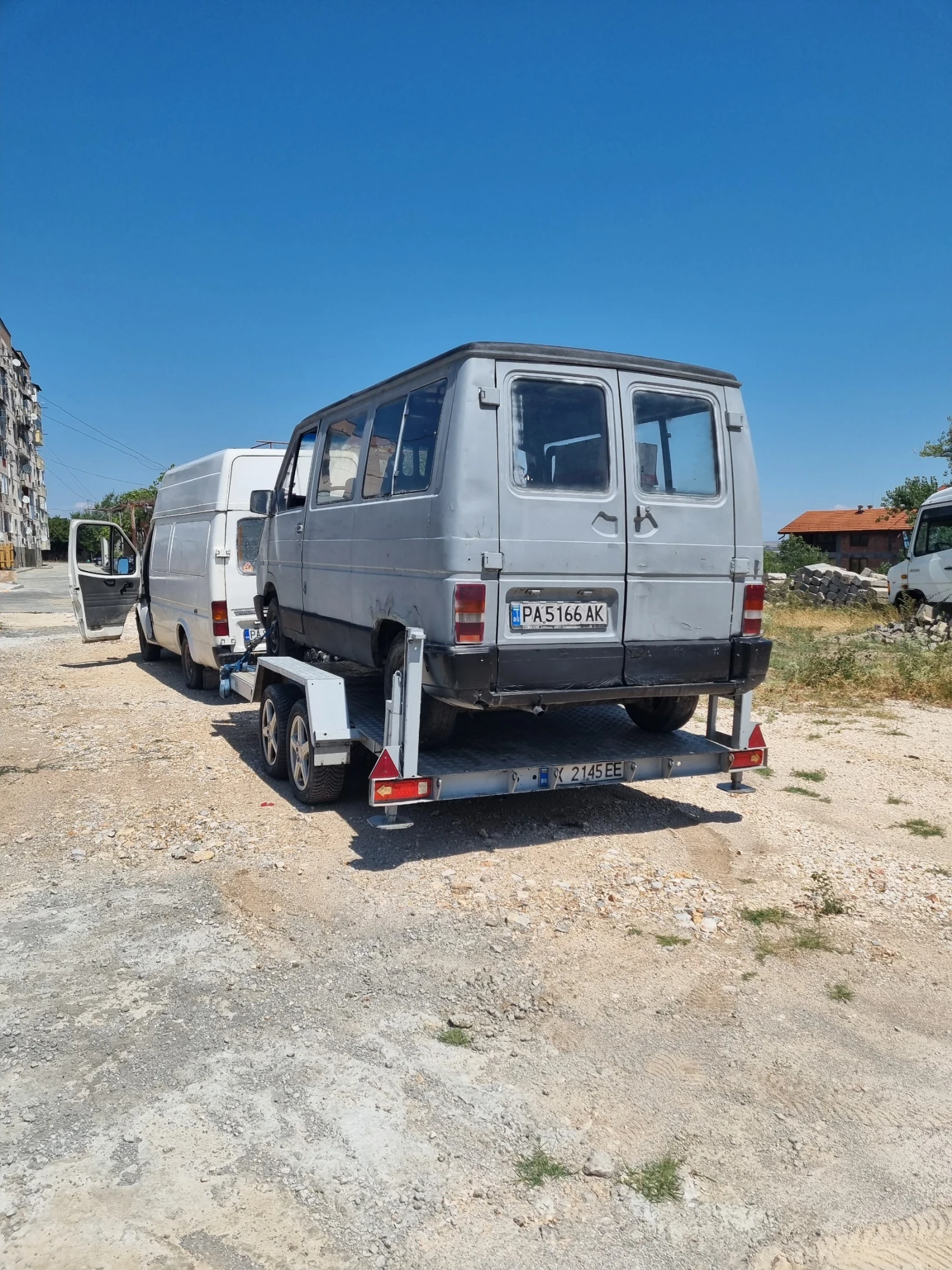 Renault Trafic, снимка 4 - Бусове и автобуси - 56277875