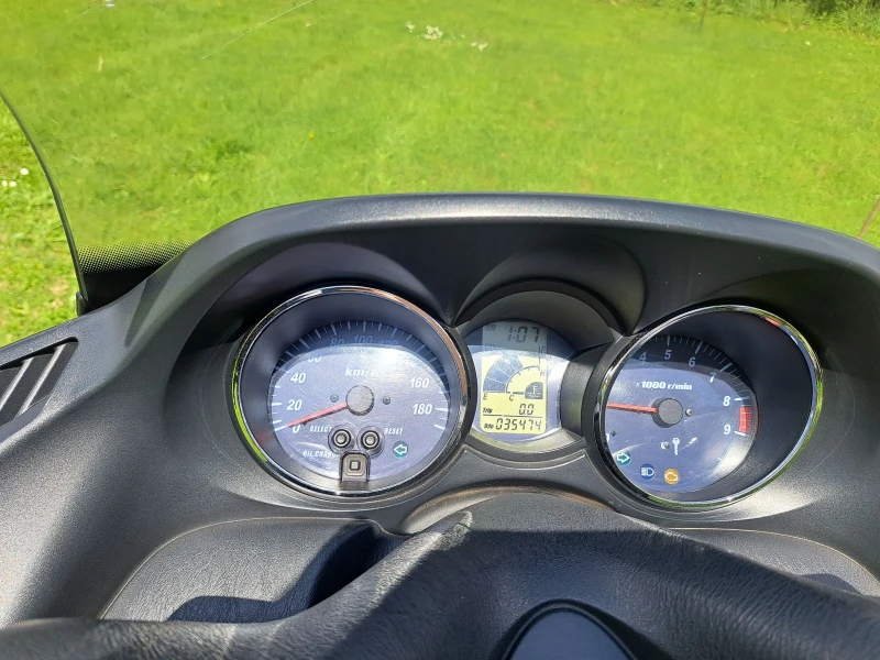 Yamaha Majesty, снимка 9 - Мотоциклети и мототехника - 52433450