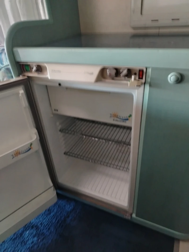 Кемпер Mobilvetta Iveco DAILY 2.8TD.35 12 , снимка 15 - Каравани и кемпери - 52239170