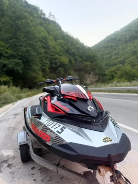      Bombardier Sea Doo RXP 300