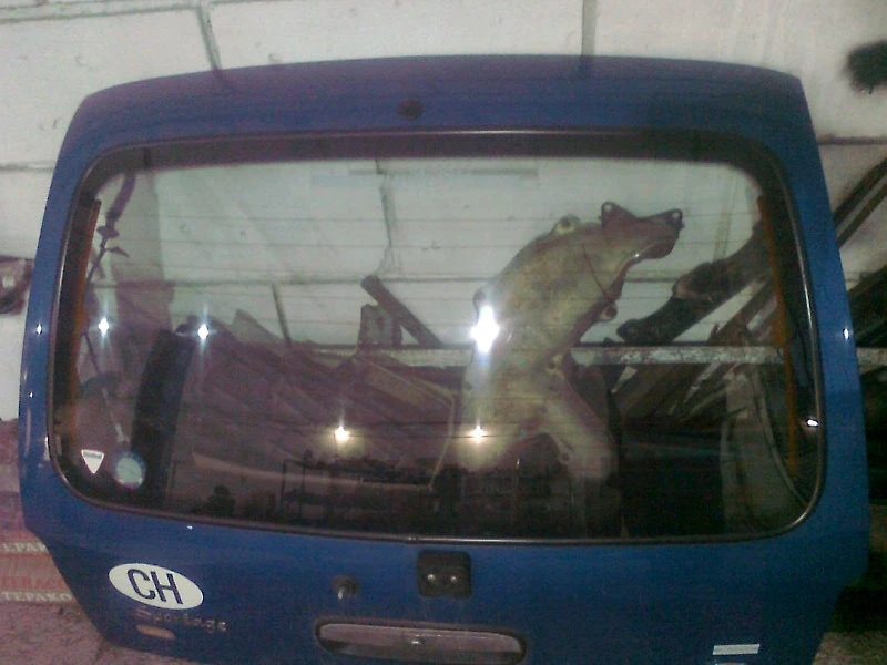 стъкло задно за Киа Спортич 2.0 бензин