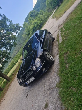 Mercedes-Benz 220 W 211 Avangarde, снимка 6