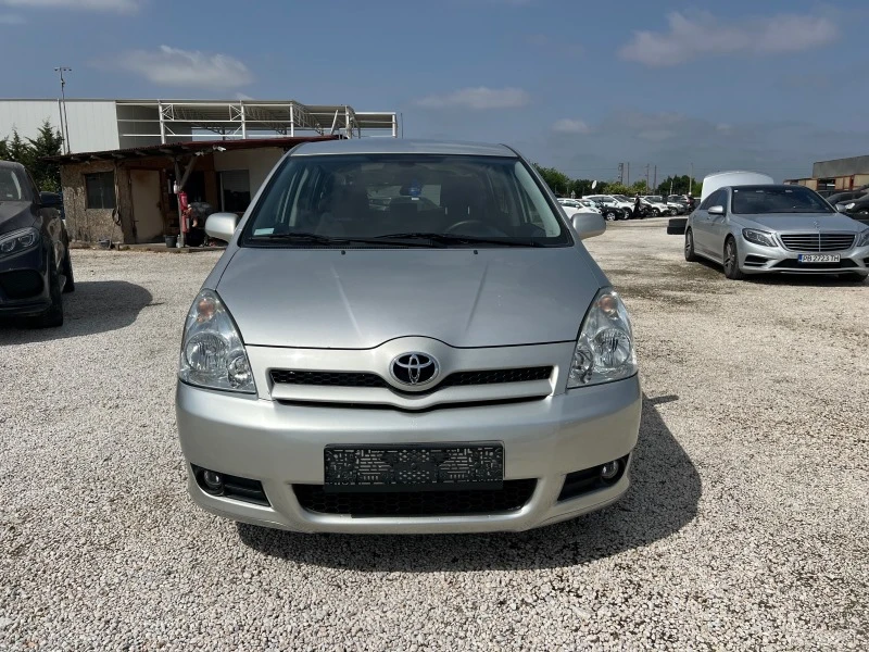 Toyota Corolla verso 2.2D4D 136к.с., снимка 1 - Автомобили и джипове - 45444707