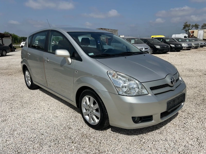 Toyota Corolla verso 2.2D4D 136к.с., снимка 2 - Автомобили и джипове - 45444707