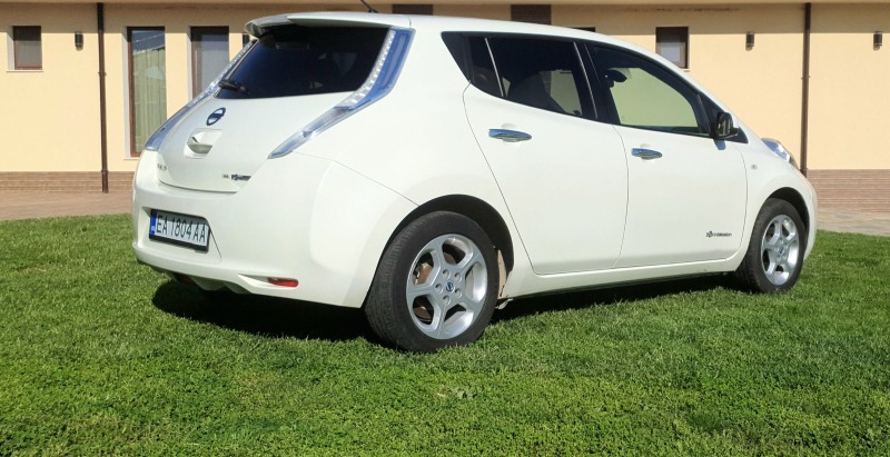 Nissan Leaf  52kWh 350-380 км., снимка 10 - Автомобили и джипове - 45724752
