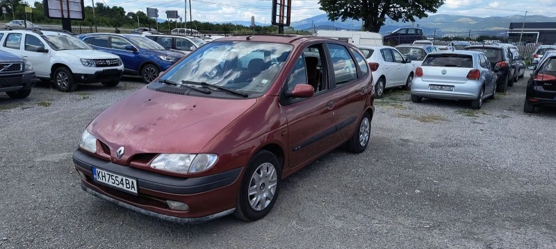 Renault Scenic 1.6 16v. Газ, снимка 3 - Автомобили и джипове - 47247315