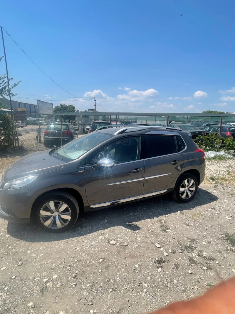 Peugeot 2008, снимка 1 - Автомобили и джипове - 46619814