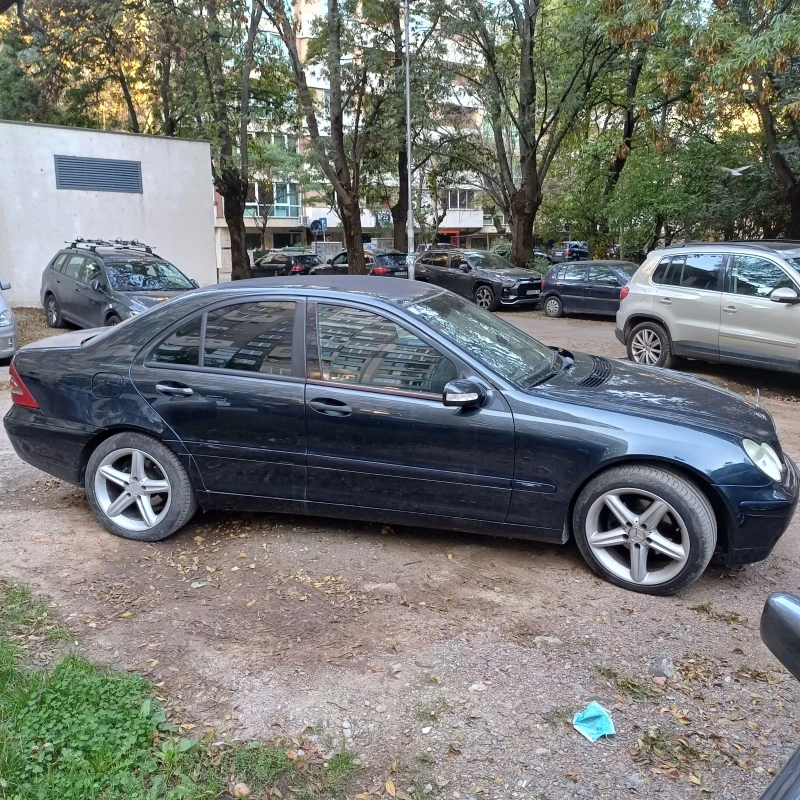 Mercedes-Benz C 200 2.2, снимка 1 - Автомобили и джипове - 47727382