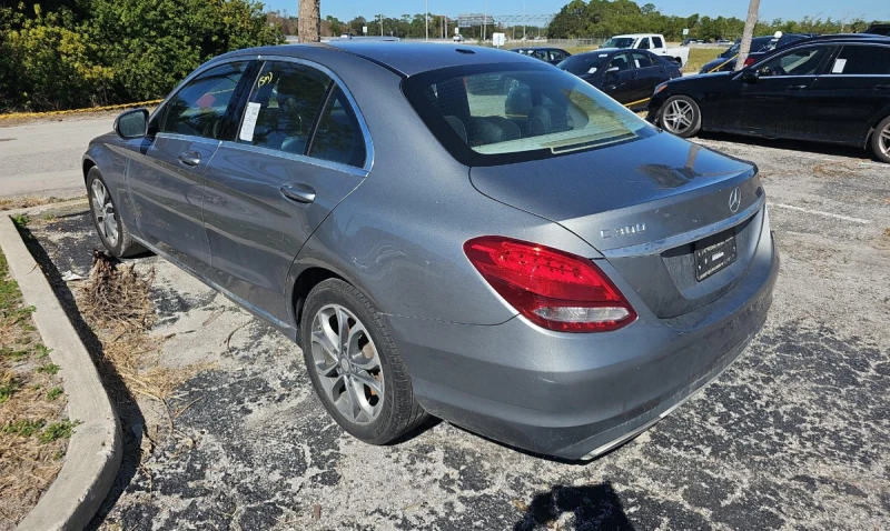 Mercedes-Benz C 300 Кожа  Подгрев  Камера  Кейлес  Ел седалки с памет, снимка 6 - Автомобили и джипове - 48128552