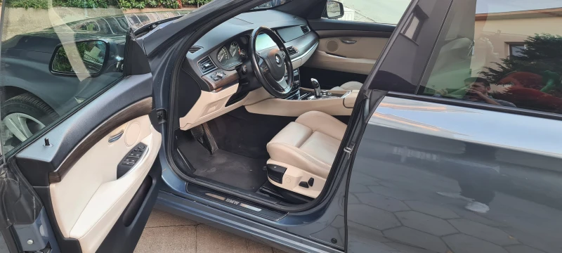 BMW 5 Gran Turismo 530d xDrive Panorama, снимка 6 - Автомобили и джипове - 51490462