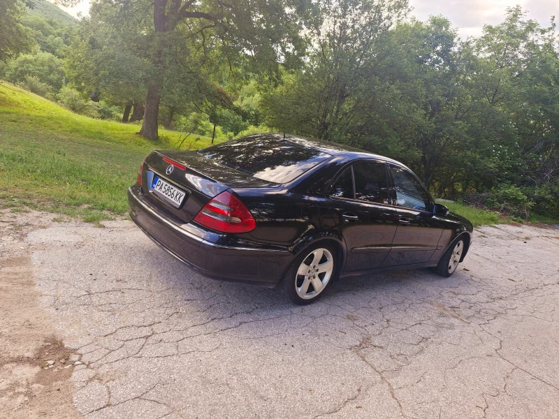 Mercedes-Benz 220 W 211 Avangarde, снимка 9 - Автомобили и джипове - 52422306