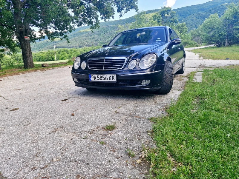 Mercedes-Benz 220 W 211 Avangarde, снимка 2 - Автомобили и джипове - 52422306