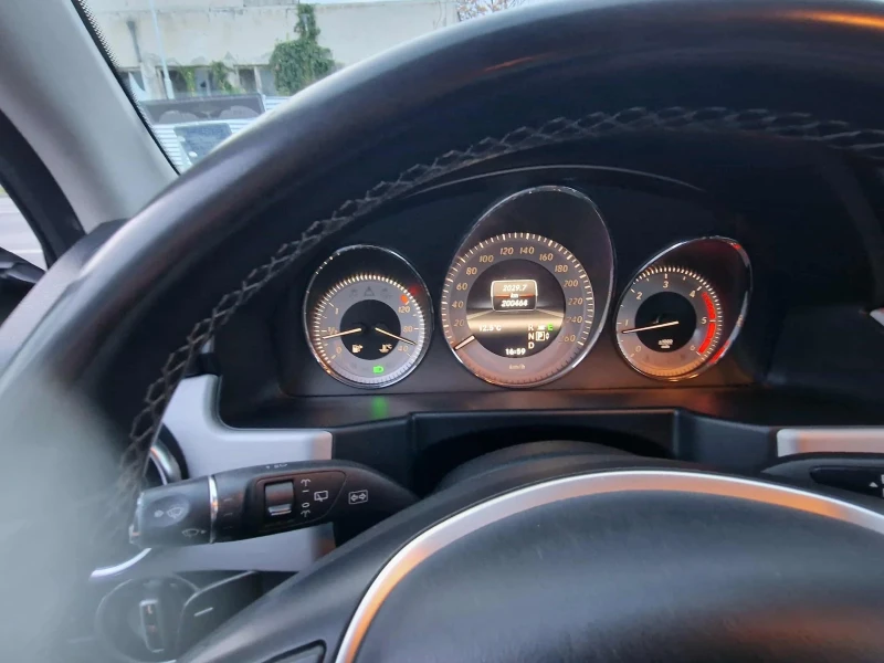 Mercedes-Benz CLK 2.2CDI 170к.с, снимка 9 - Автомобили и джипове - 52575028