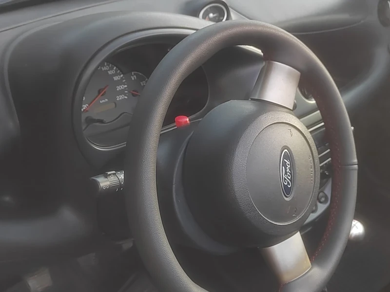 Ford Streetka 1.6, снимка 8 - Автомобили и джипове - 52674509