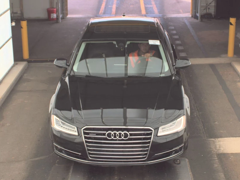 Audi A8, снимка 12 - Автомобили и джипове - 52878294