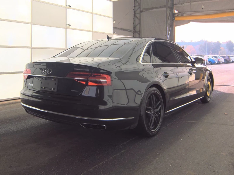 Audi A8, снимка 4 - Автомобили и джипове - 52878294