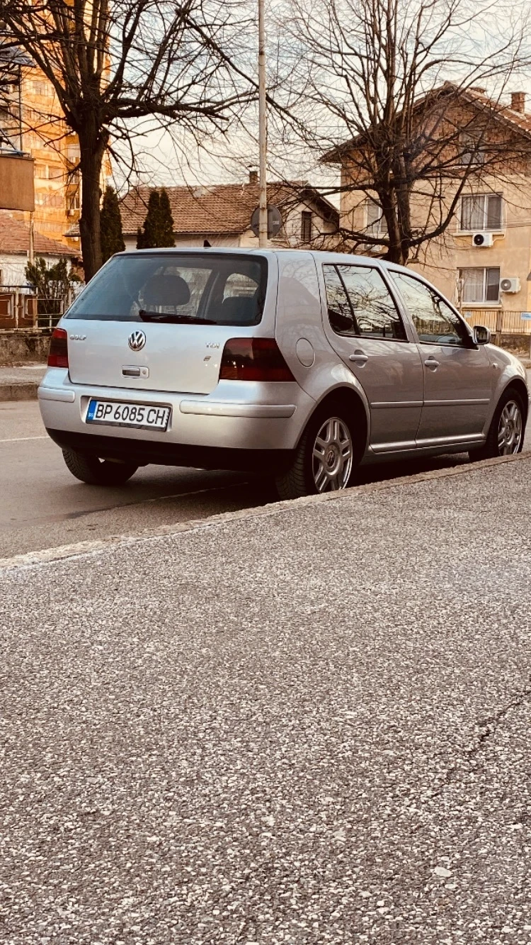 VW Golf, снимка 5 - Автомобили и джипове - 52997291