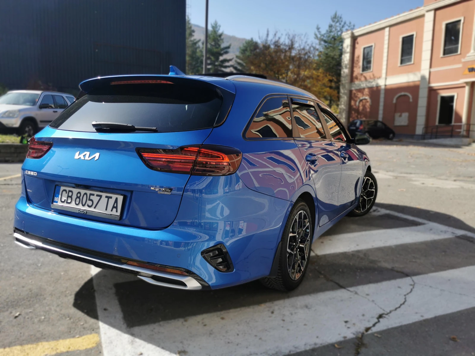 Kia Ceed 1, 5 GT Line - изображение 4