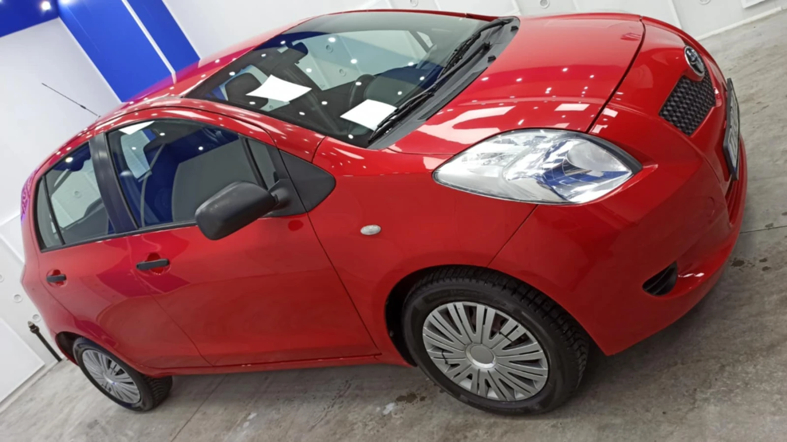 Toyota Yaris  - изображение 2