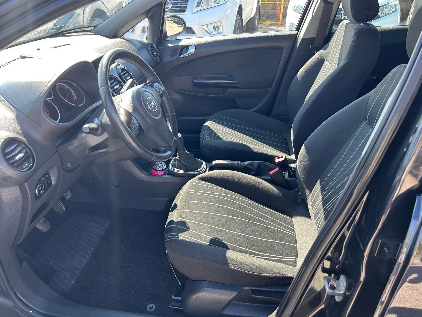 Opel Corsa 1.4I 16V EURO5A - изображение 9