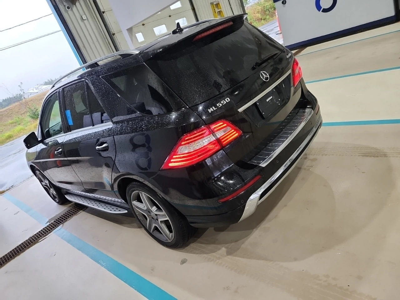 Mercedes-Benz ML 550 AWD * CARFAX * АвтоКредит * Цена до България*  - изображение 4