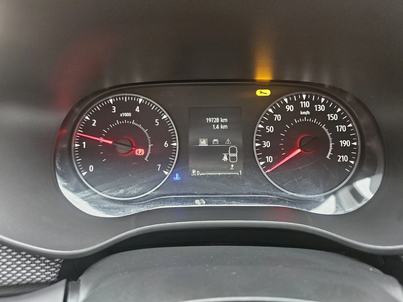 Dacia Sandero 1.0 TCe 90 Stop&Start LPG - изображение 8