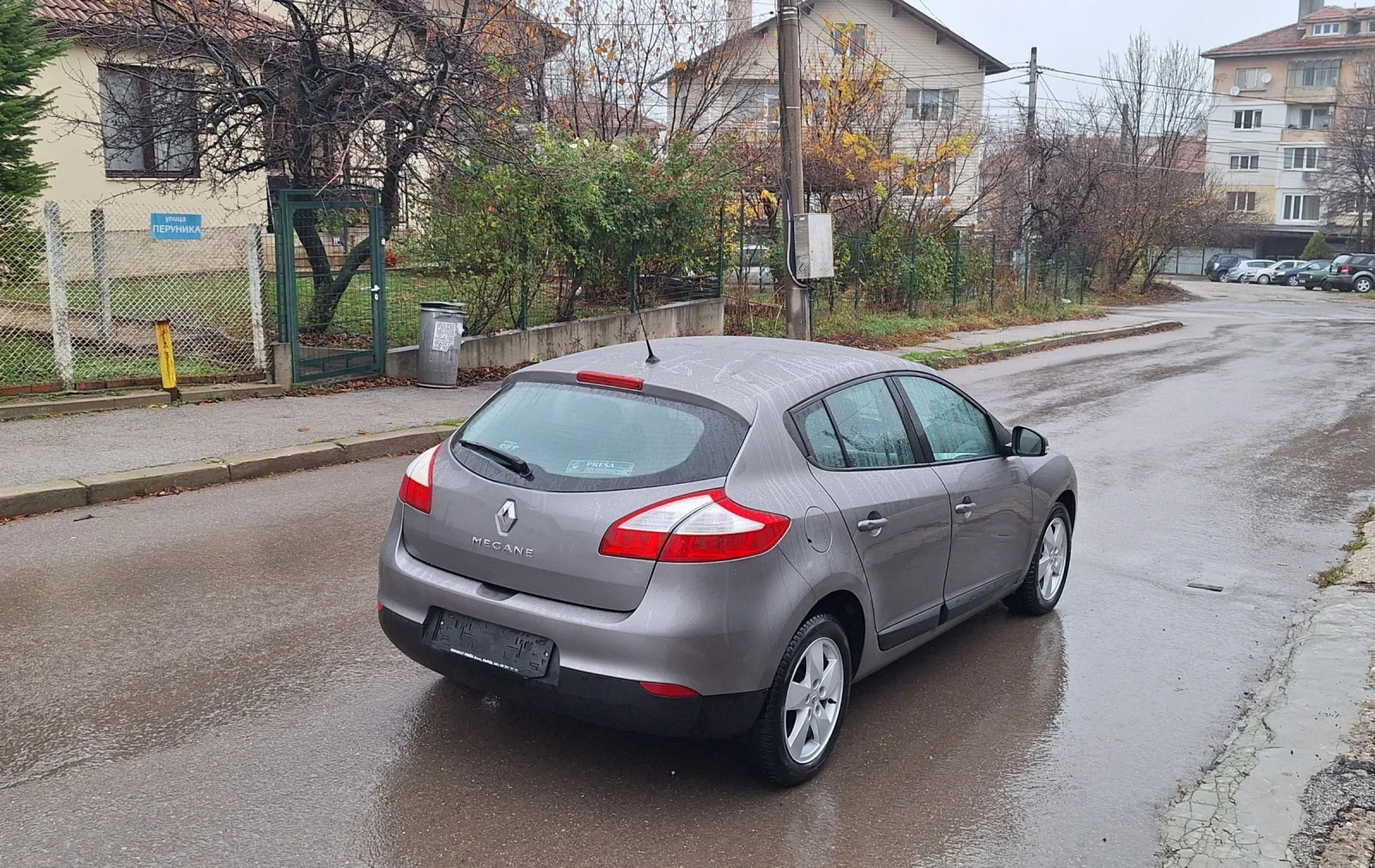 Renault Megane Renault Megan 1.6i бензин 2009г. 6скорости, 110к.с - изображение 2