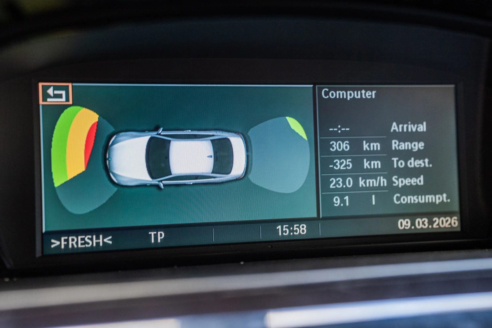 BMW 330, снимка 9 - Автомобили и джипове - 53818819