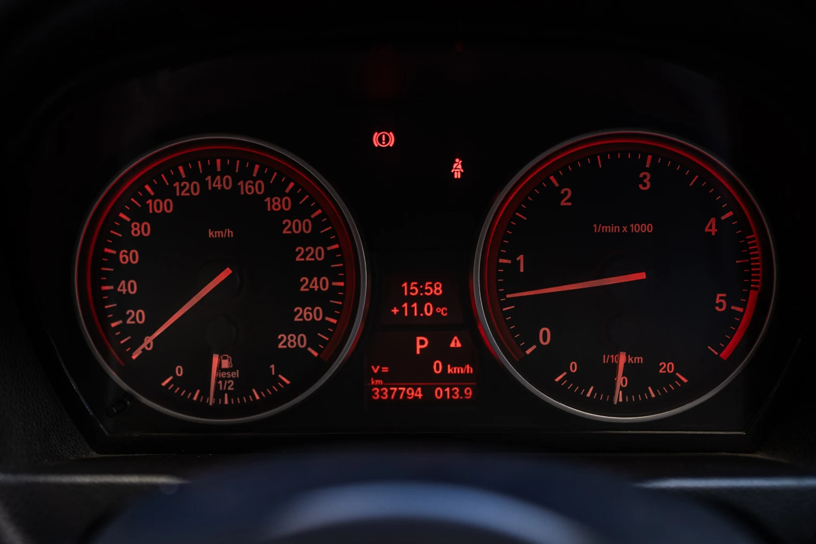 BMW 330, снимка 8 - Автомобили и джипове - 53818819