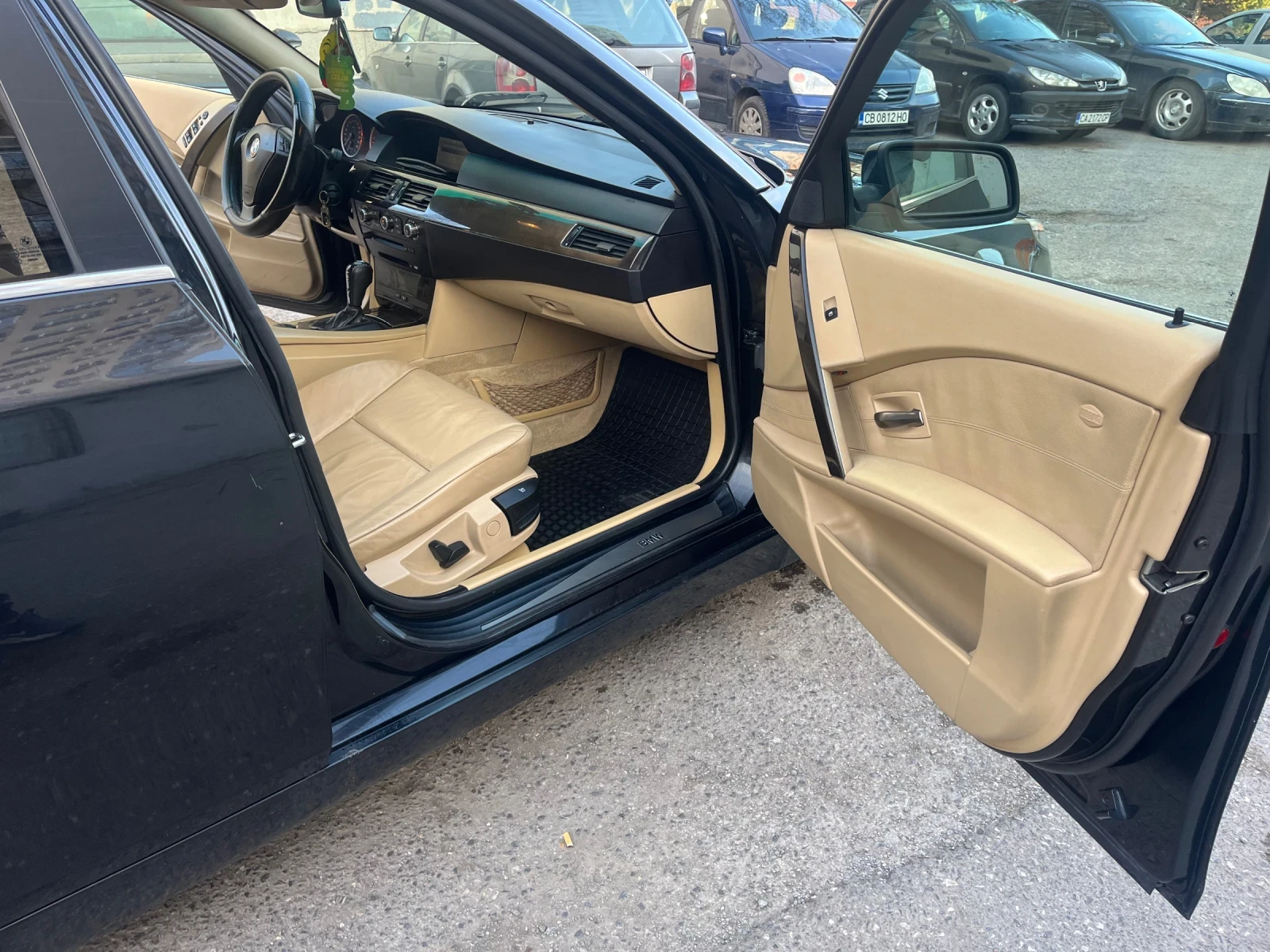 BMW 530 xDrive, снимка 17 - Автомобили и джипове - 53854354