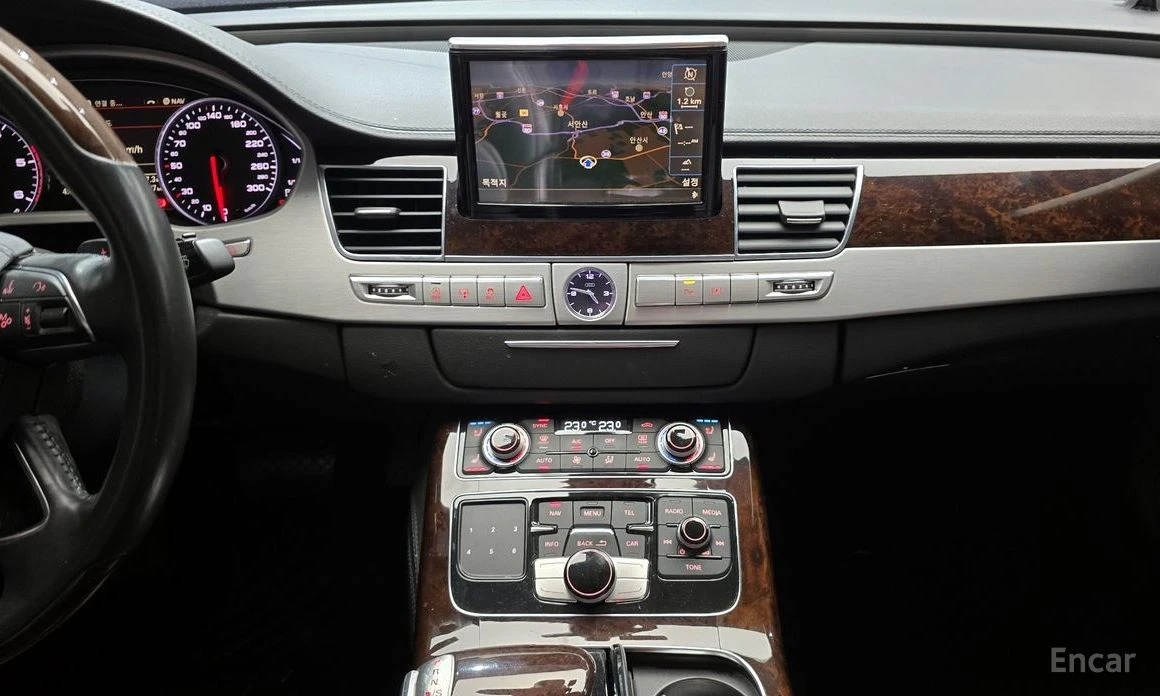 Audi A8 L* 4.2 TDI* B&O* DISTRONIC* 360 CAM* МАСАЖИ* ОБДУХ, снимка 12 - Автомобили и джипове - 53892977