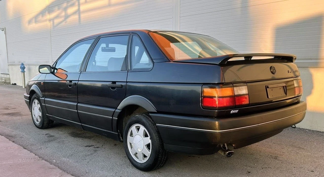 VW Passat, снимка 7 - Автомобили и джипове - 54118067