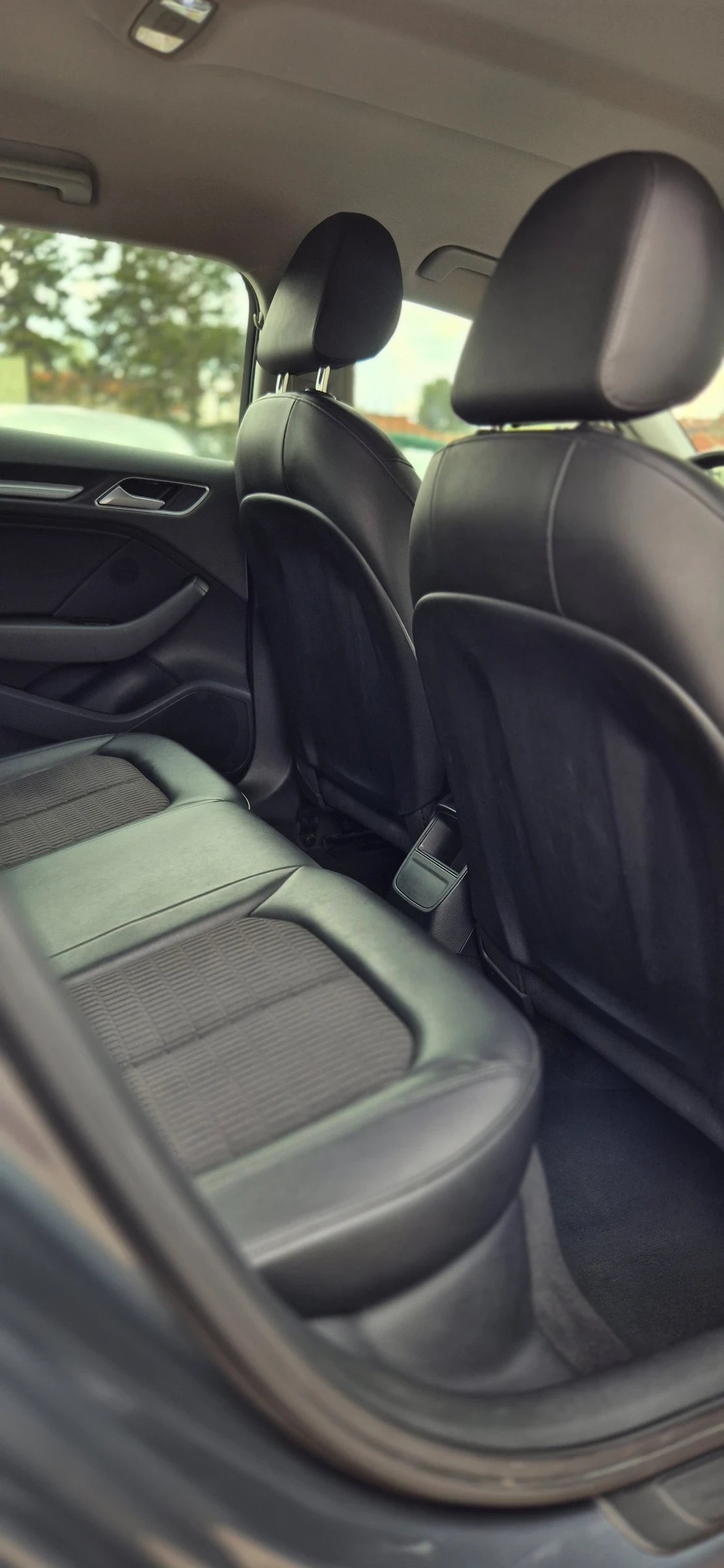 Audi A3 1.6TDI* MEDIA, снимка 10 - Автомобили и джипове - 54156764