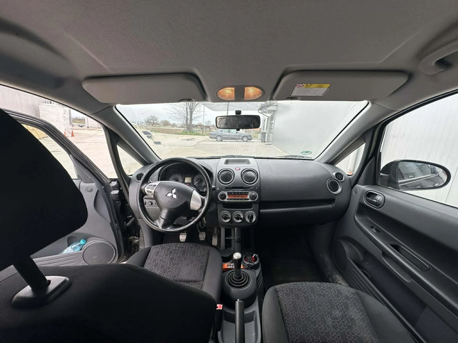 Mitsubishi Colt 1, 3 Бензин, снимка 6 - Автомобили и джипове - 54259298