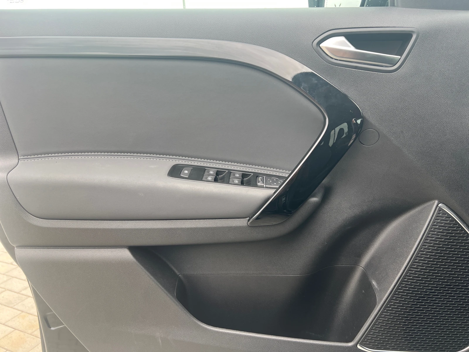 Mercedes-Benz T-класа 180d, снимка 10 - Автомобили и джипове - 54465482