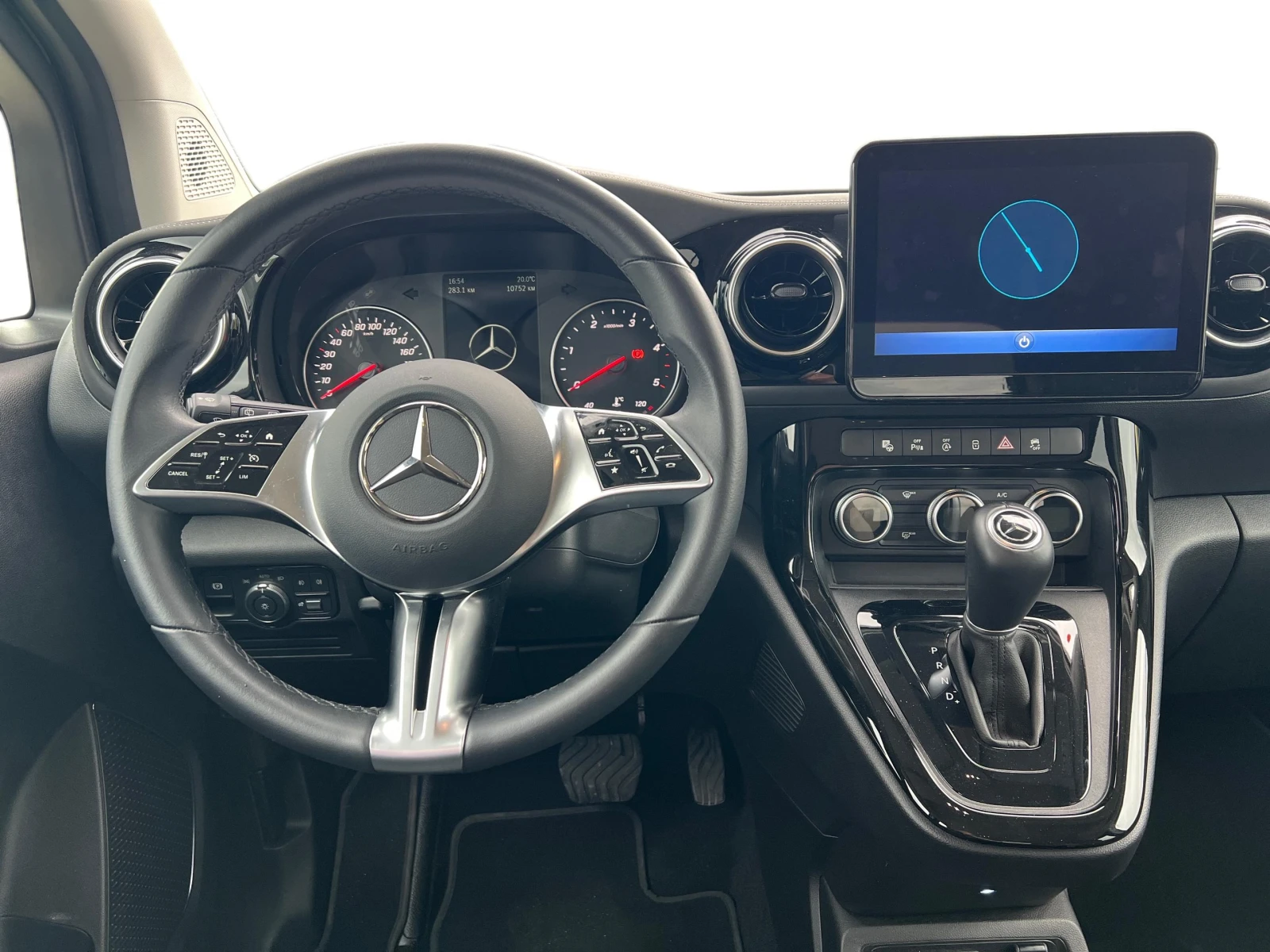 Mercedes-Benz T-класа 180d, снимка 7 - Автомобили и джипове - 54465482