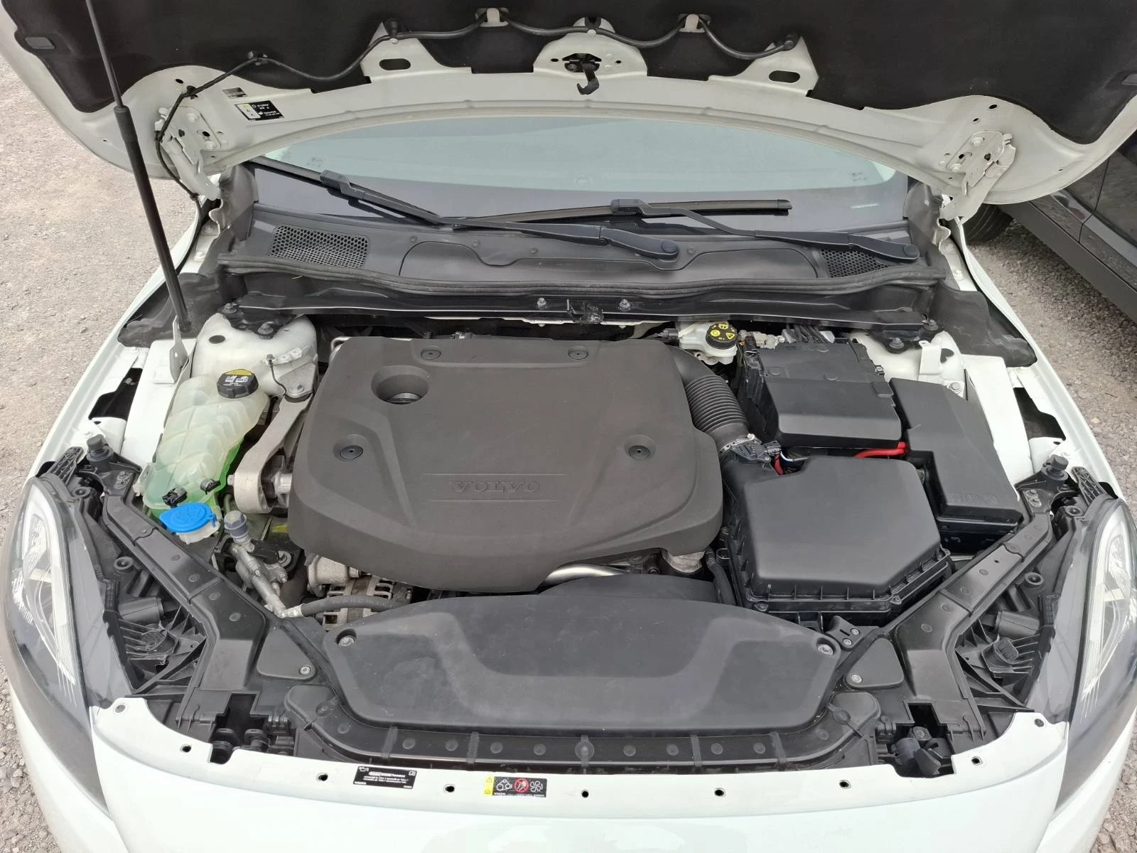 Volvo V40 2.0d 120�.�. | Mobile.bg � ����������� 11