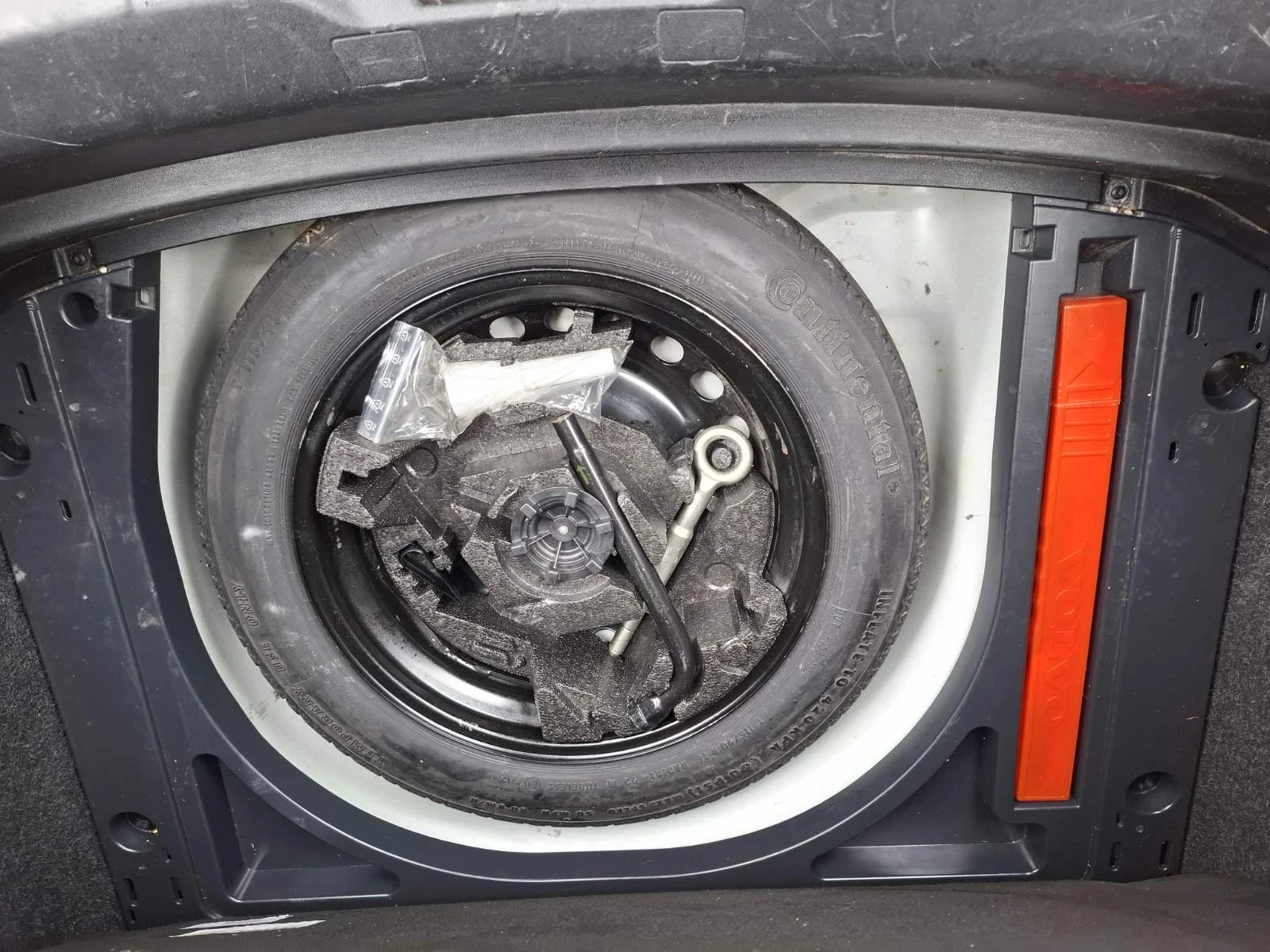 Volvo V40 2.0d 120�.�. | Mobile.bg � ����������� 12