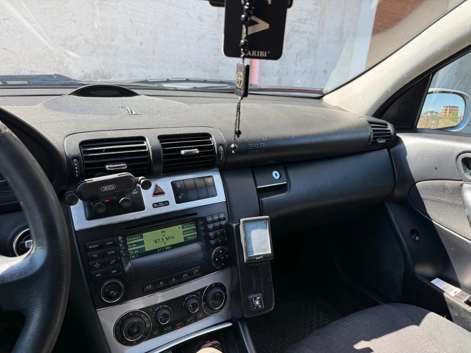 Mercedes-Benz C 200, снимка 10 - Автомобили и джипове - 55506082